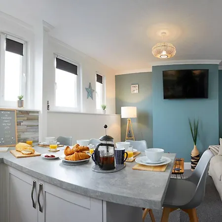 Bay View - Amazing Location Dog Friendly מלון דירות סקארבורו